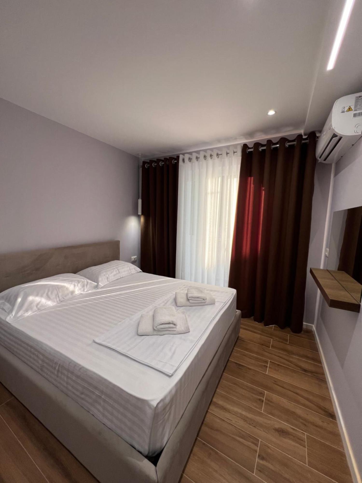 Tirana Central Stay Bagian luar foto