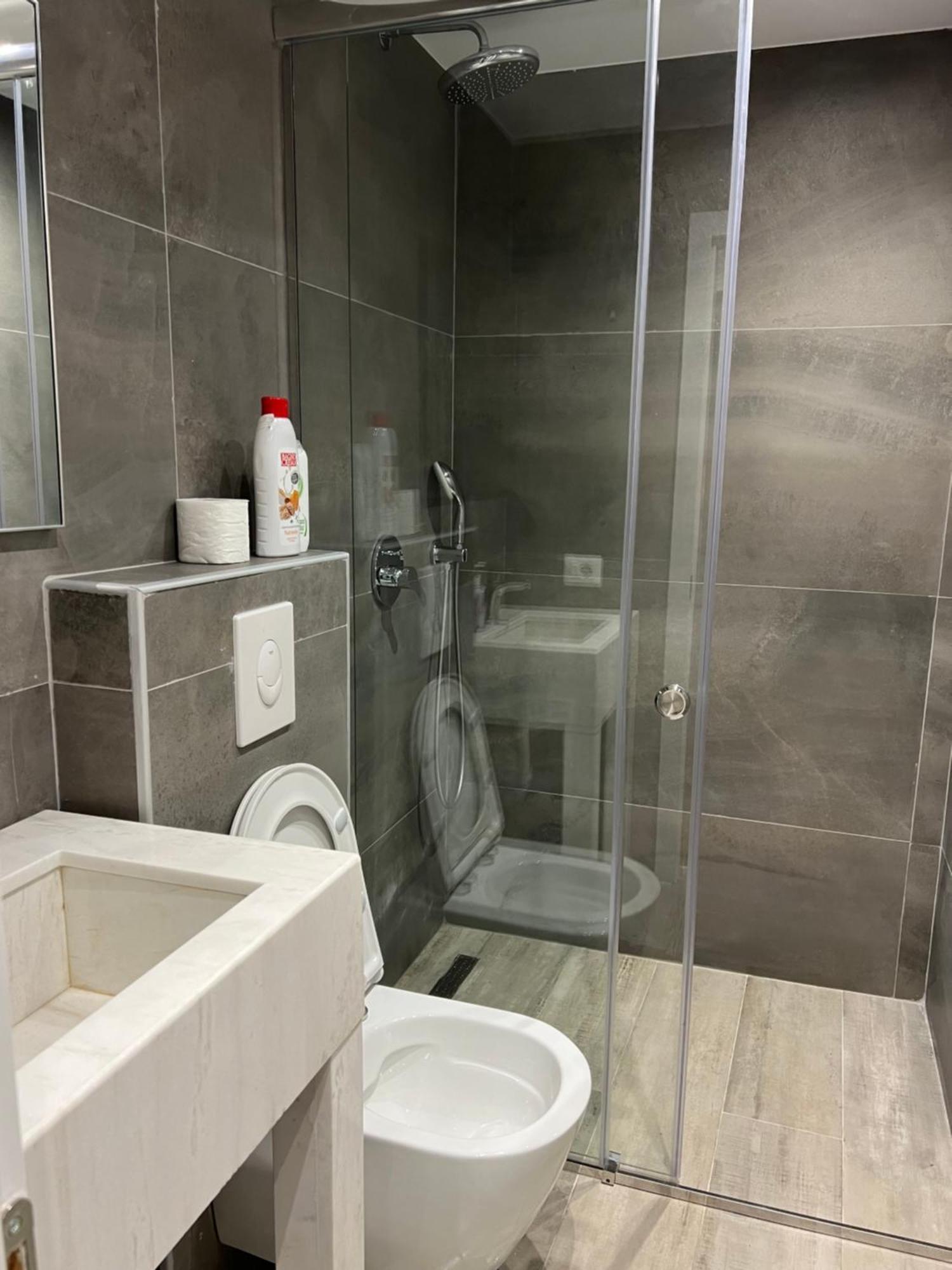 Tirana Central Stay Bagian luar foto